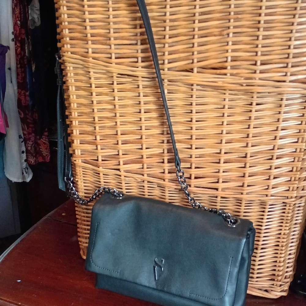 Simply Vera Vera Wang Black Crossbody Bag - Picture 4 of 6